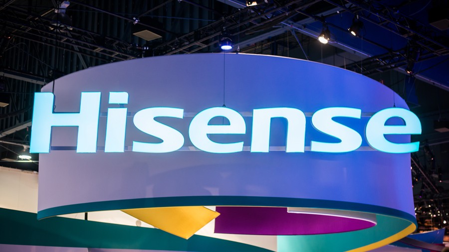 Hisense показала первый в мире лазерный телевизор с выдвижным экраном