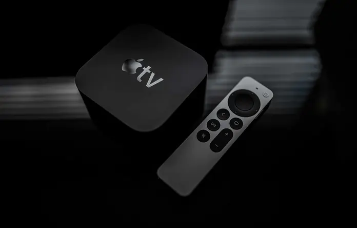 Apple TV 4K &#1087;&#1086;&#1076;&#1074;&#1077;&#1088;&#1075;&#1085;&#1077;&#1090;&#1089;&#1103; &#1086;&#1073;&#1096;&#1080;&#1088;&#1085;&#1086;&#1081; &#1074;&#1080;&#1079;&#1091;&#1072;&#1083;&#1100;&#1085;&#1086;&#1081; &#1082;&#1072;&#1089;&#1090;&#1086;&#1084;&#1080;&#1079;&#1072;&#1094;&#1080;&#1080; &#1089; &#1087;&#1086;&#1084;&#1086;&#1097;&#1100;&#1102; tVOS 19