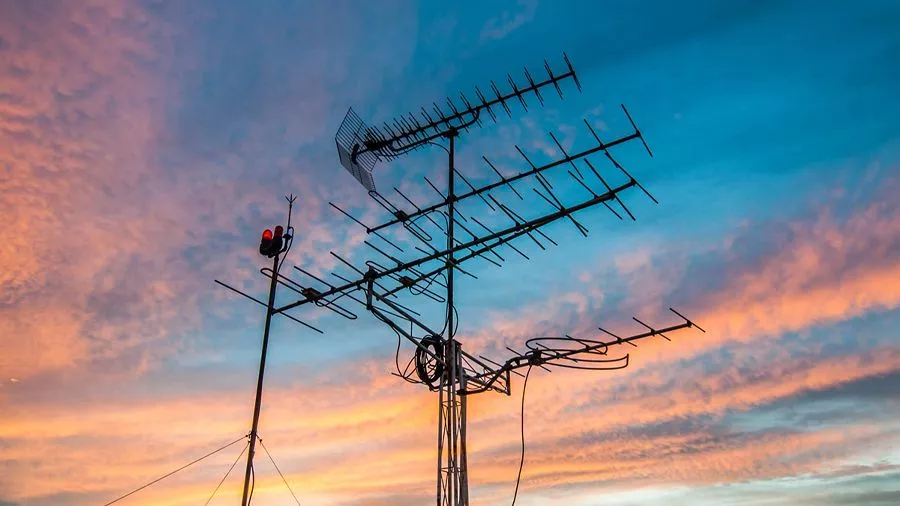 Коллективные антенны эфирного ТВ могут вернуться на крыши домов